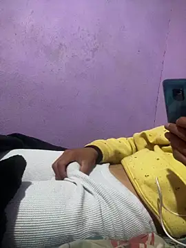 Snapshot of EduardoEspinoza12 chatting on 02.24.25 EduardoEspinoza12 online show from 02.24.25