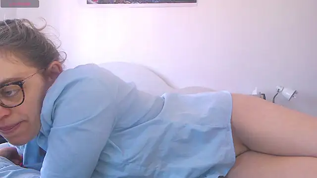 Ju-Hot online show from 03.05.25