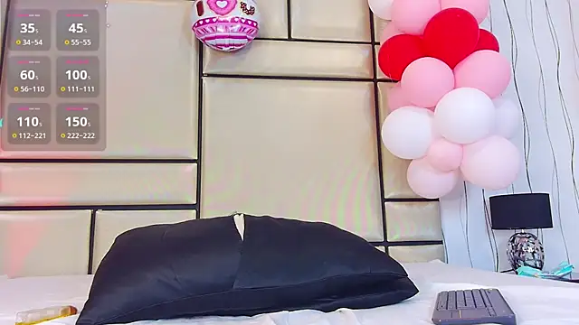 JulianaaHerrera online show from 02.22.25