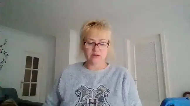 Snapshot of Luzia-Sal chatting on 03.07.25 Luzia-Sal online show from 03.07.25
