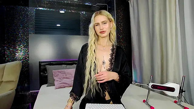 KristinaDane online show from 10.12.25