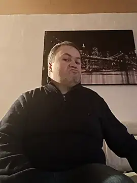 Pourleplasirs online show from 02.05.25