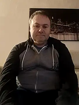 Pourleplasirs online show from 02.15.25