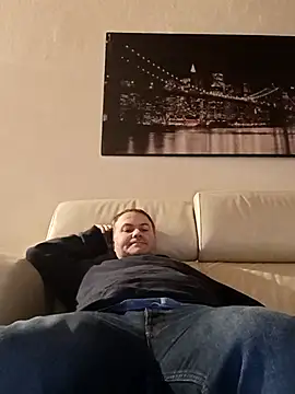 Pourleplasirs online show from 02.17.25