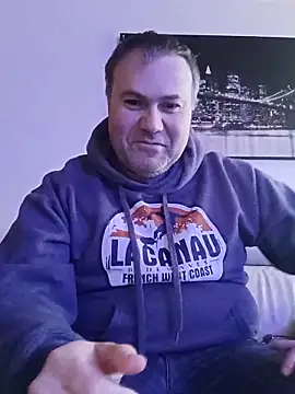 Pourleplasirs online show from 02.26.25