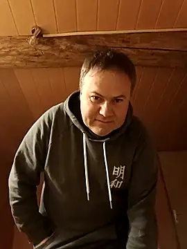 Pourleplasirs online show from 03.07.25