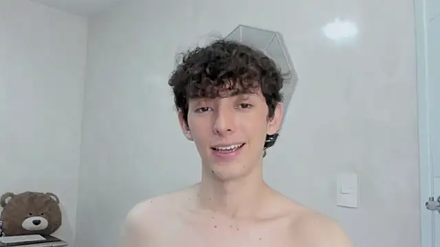 Snapshot of miketwink chatting on 02.03.26 miketwink online show from 02.03.26