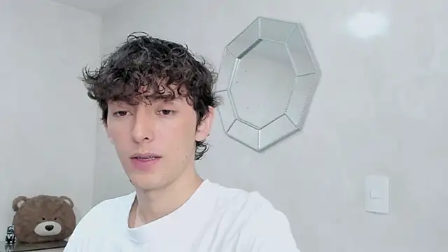 Snapshot of miketwink chatting on 02.03.26 miketwink online show from 02.03.26