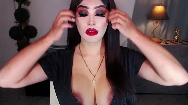 Snapshot of tripleAAAbitch chatting on 09.27.25 tripleAAAbitch online show from 09.27.25