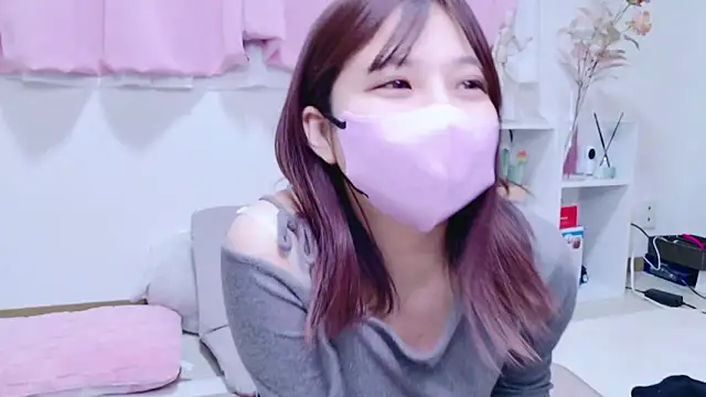 Snapshot of RUKA_o0_0o_ chatting on 02.06.25 RUKA o0 0o online show from 02.06.25