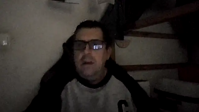 Snapshot of Usame_como_quieras chatting on 01.27.25 Usame como quieras online show from 01.27.25