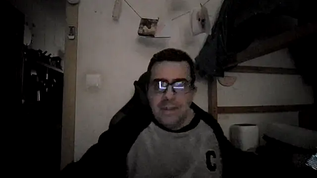 Snapshot of Usame_como_quieras chatting on 01.28.25 Usame como quieras online show from 01.28.25