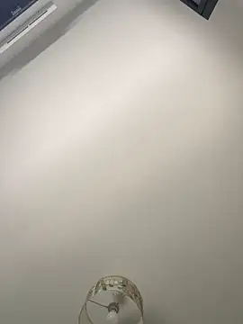 Roxannemuse online show from 09.13.25