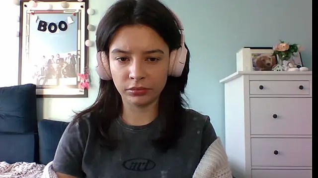 Snapshot of LariceSexy chatting on 10.18.25 LariceSexy online show from 10.18.25