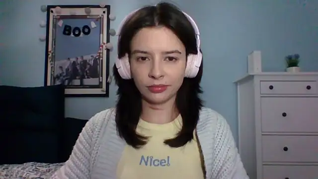 Snapshot of LariceSexy chatting on 11.10.25 LariceSexy online show from 11.10.25