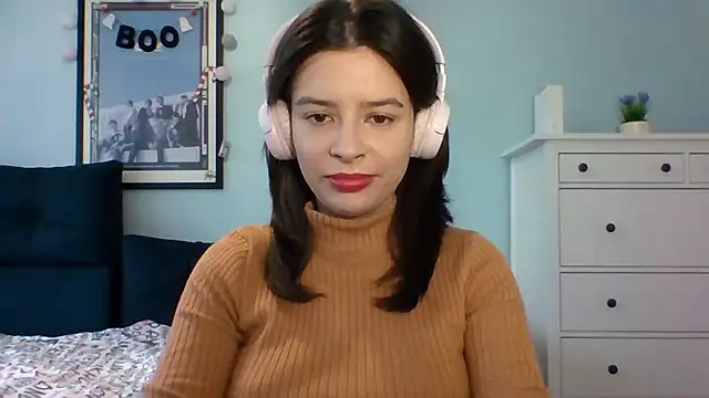 Snapshot of LariceSexy chatting on 11.14.25 LariceSexy online show from 11.14.25