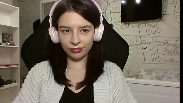 Snapshot of LariceSexy chatting on 11.30.25 LariceSexy online show from 11.30.25