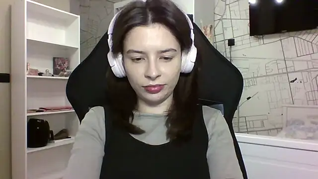 Snapshot of LariceSexy chatting on 12.04.25 LariceSexy online show from 12.04.25