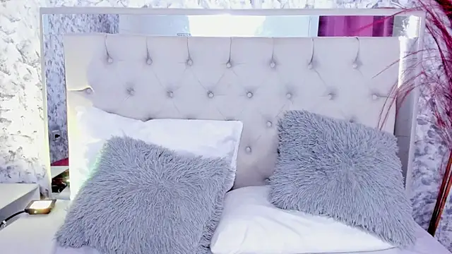 Snapshot of Ariana_greenblat chatting on 10.09.25 Ariana greenblat online show from 10.09.25