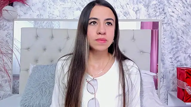 Snapshot of Ariana_greenblat chatting on 02.18.26 Ariana greenblat online show from 02.18.26