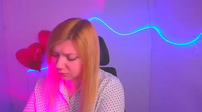 Lola moree online show from 03.07.25