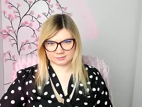 Lola moree online show from 01.11.26