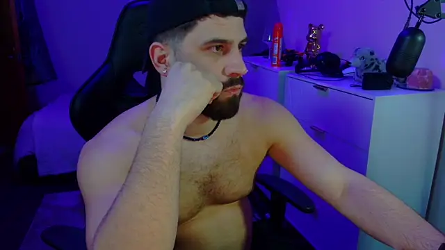 Snapshot of lucas_kazimm chatting on 03.03.25 lucas kazimm online show from 03.03.25