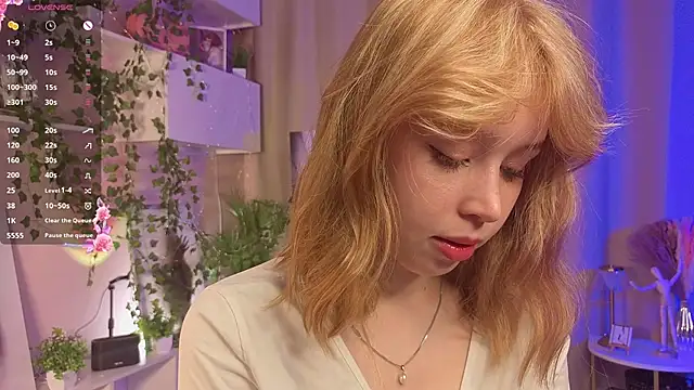 Snapshot of DarylBody chatting on 11.23.25 DarylBody online show from 11.23.25