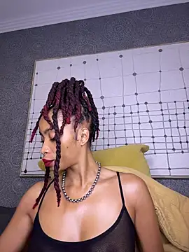 ZinaFreak online show from 11.17.25