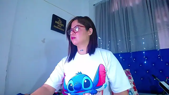 hornny cougar online show from 02.18.26