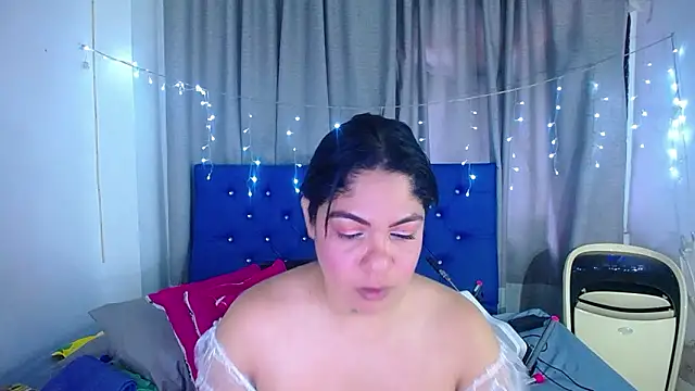 hornny cougar online show from 03.19.26