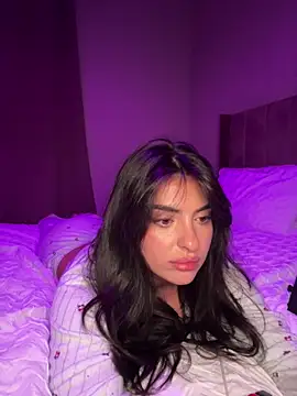 cute carly  online show from 02.22.25