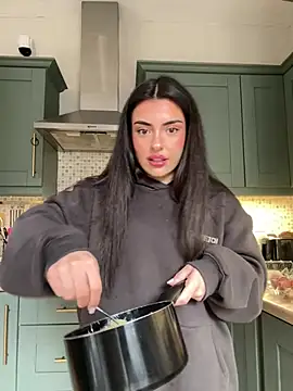 cute carly  online show from 03.16.25