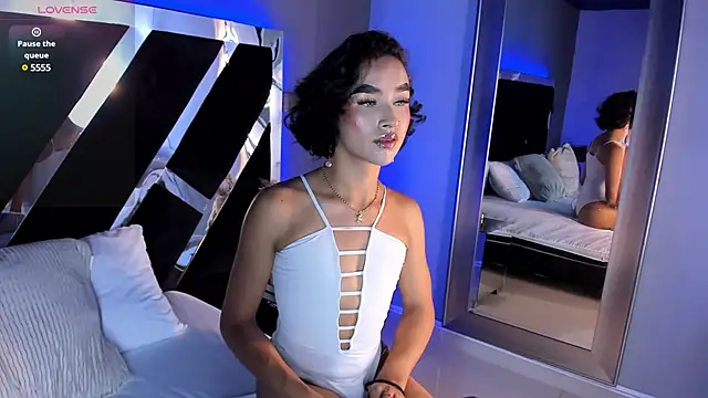 AliDiaz  online show from 02.24.25