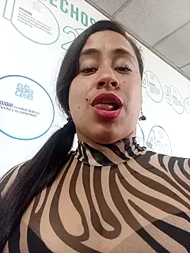 kamila lovee online show from 11.28.25