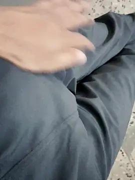 Snapshot of suggest121 chatting on 03.22.25 suggest121 online show from 03.22.25