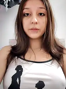 Snapshot of Maiden-Hot chatting on 07.08.26 Maiden-Hot online show from 07.08.26