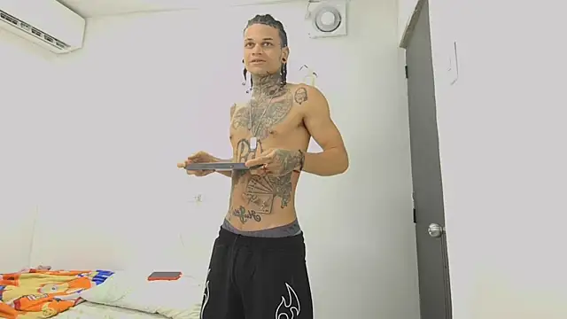 hot man05 online show from 05.02.26