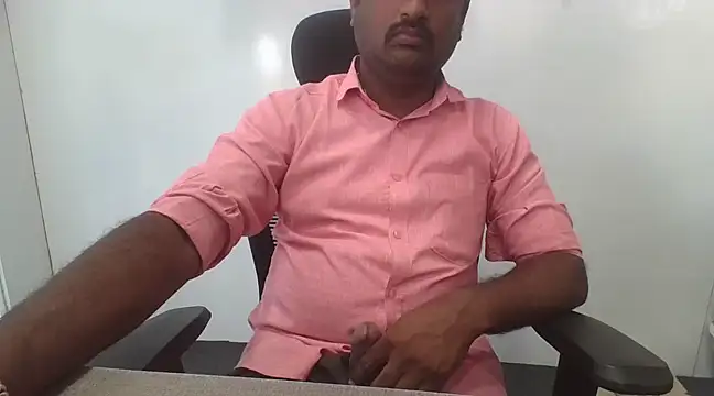 Snapshot of mathavan2006 chatting on 03.20.25 mathavan2006 online show from 03.20.25