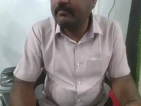 Snapshot of mathavan2006 chatting on 10.21.25 mathavan2006 online show from 10.21.25