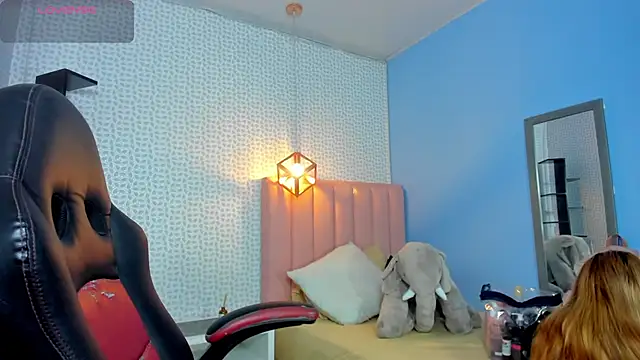 Snapshot of CALANTHELOVE1 chatting on 10.18.25 CALANTHELOVE1 online show from 10.18.25