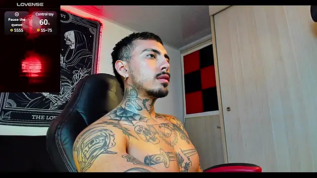 Snapshot of scockpion__ chatting on 02.11.25 scockpion online show from 02.11.25