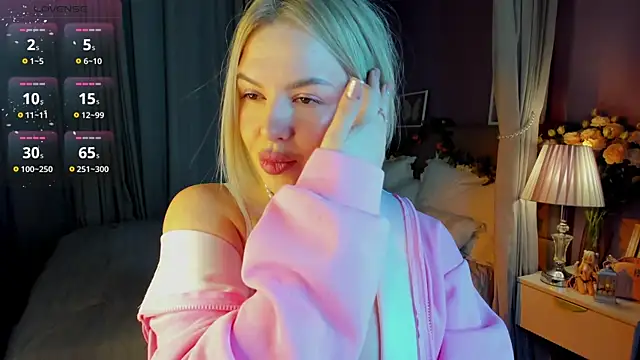 Nikki Kai online show from 11.27.25