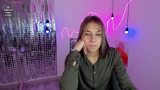 CharmBianca online show from 02.16.25