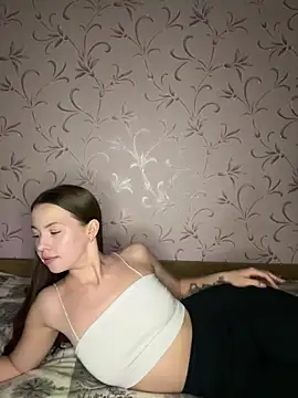 Arielle Swan online show from 02.01.26