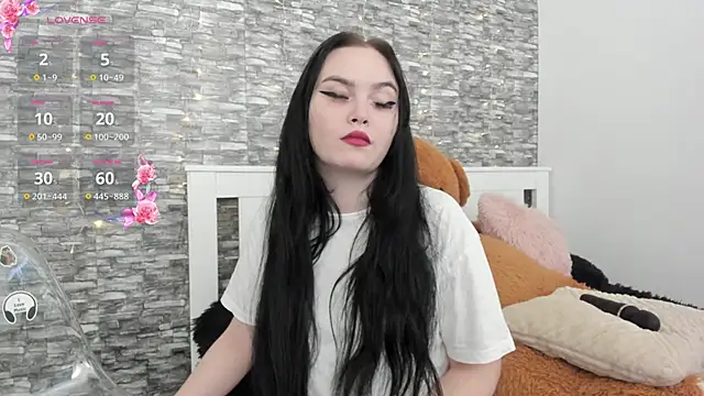 KairraPotts online show from 10.15.25