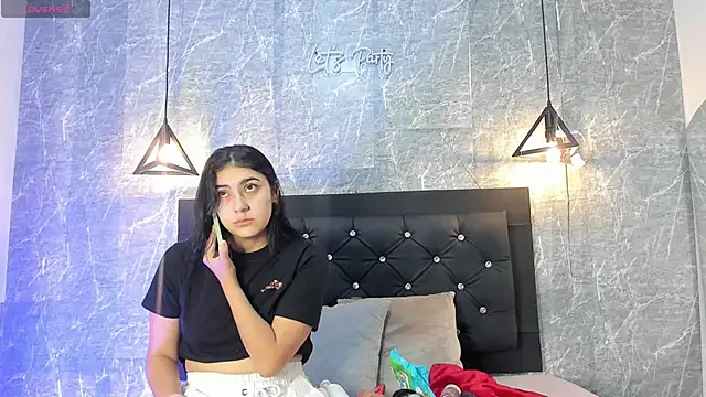 emberhodson online show from 09.19.25