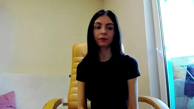 Snapshot of ErlinaBuoy chatting on 06.29.26 ErlinaBuoy online show from 06.29.26