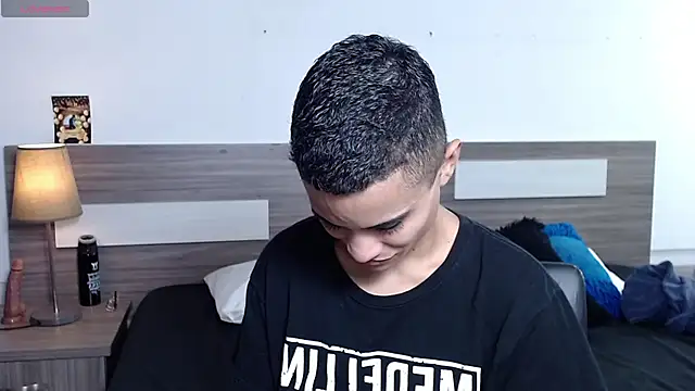 Liiamthompson online show from 11.16.25