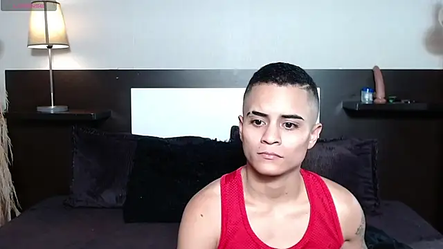 Liiamthompson online show from 04.16.26